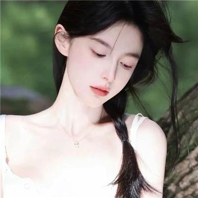 伊丽卡·鲁克斯封面